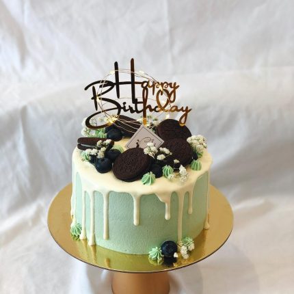 Indulge in Decadence with Our Oreo White Drip Cake - iCake Melbourne