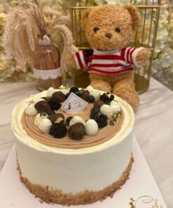 Vanilla Chestnut Chiffon Cake - A Delightful Symphony of Seasonal Flavors!