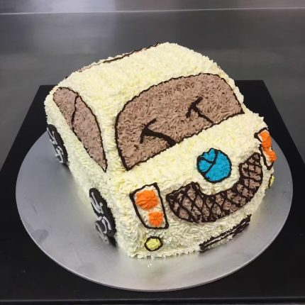 Exquisite White Sport Car Cake Design | iCake Melbourne