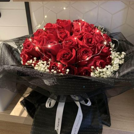 Exquisite 66 Roses Bouquet Cake Design | iCake