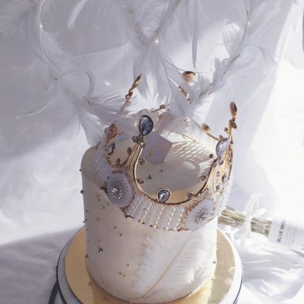 Exquisite White Feather Crown Cake - Unique Cake Designs at iCake