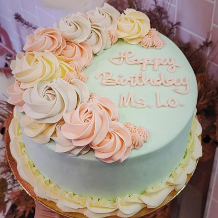 Elegance in Bloom: Discover Our Decorative Lovely Flowers Cake - A Floral Symphony of Delight at iCake