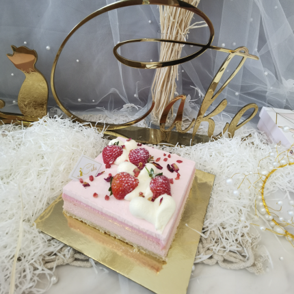 Delicious Strawberry Cheesecake | iCake Melbourne