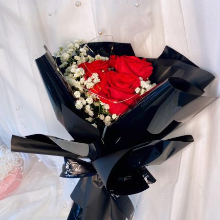 3 Roses Bouquet