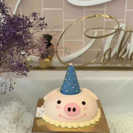Piggy Cake Design by iCake Melbourne - Whimsical Delight for Any Celebration