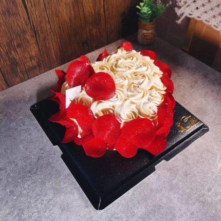 Stunning Valentine's Day Rose Heart Cake | iCake Melbourne