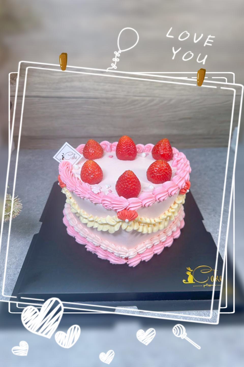 Strawberry Heart Vintage Cake – iCake | Custom Birthday Cakes Shop ...