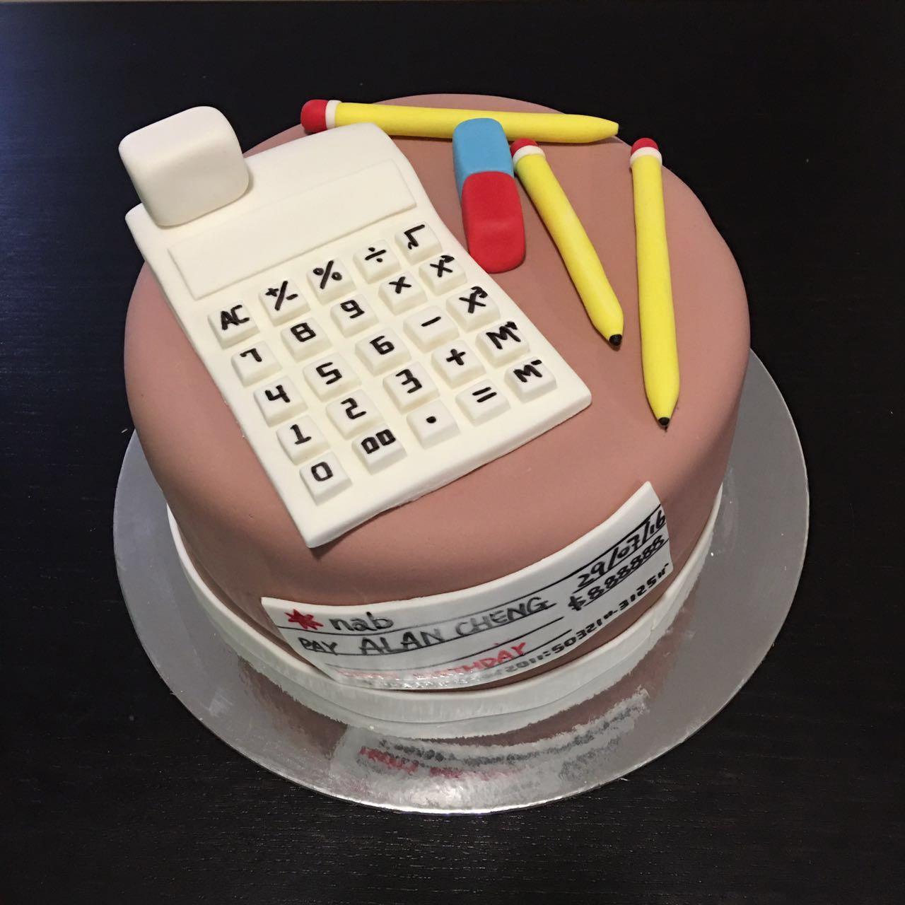 omhyggelig bodsøvelser Udfør Calculator Cake – iCake | Custom Birthday Cakes Shop Melbourne