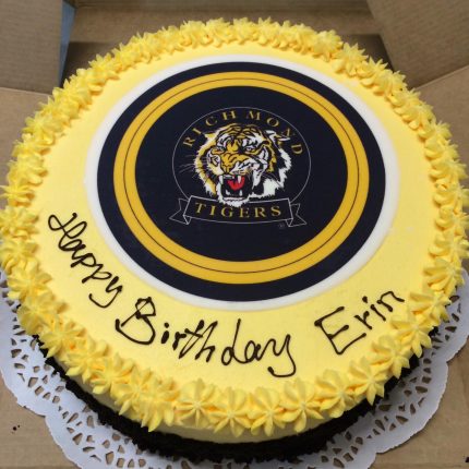 Celebrate Your Footie Fever with iCake's Delicious Footie Cake Designs!