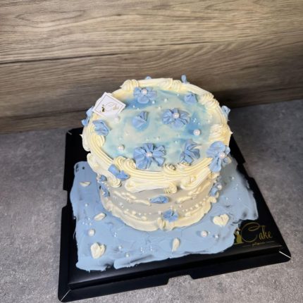 Vintage Petal Cake Designs by iCake - Unique and Elegant Creations