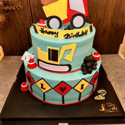 Deliciously Unique: Truck Fondant Cake | iCake Melbourne