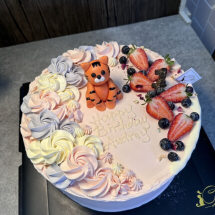 Roar into Celebration: iCake's Fondant Tiger Cake, A Majestic Confectionery Marvel in Melbourne!