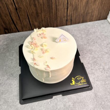Blooming Beauty: Daisy Petals Cake | iCake Melbourne