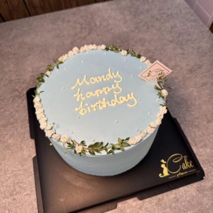 Delightful 'Daisy on Blue cake' Exquisite Cake Designs by iCake
