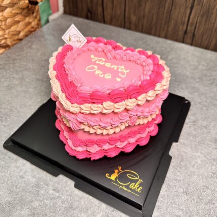 True Pink Vintage Heart Shape Cake for Timeless Celebrations