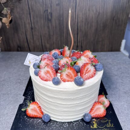 Berry Bliss Delight Cake - Heavenly Fusion of Strawberries and Blueberries
