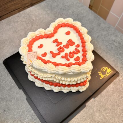 Vintage Heart Cake: A Timeless Confectionary Treasure