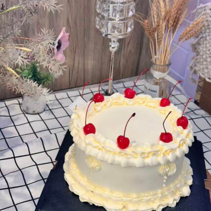 iCake Vintage Cherry Cake 