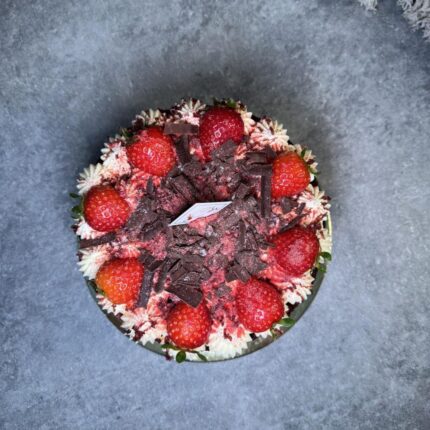 iCake Signature Red Velvet Cake – A Luxurious Classic Reimagined